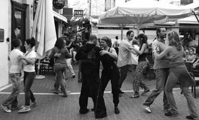 Tango Flash Mob – Χορευτική παρέμβαση από την ομάδα tango  του Πολιτιστικού Συλλόγου Ρεθύμνου