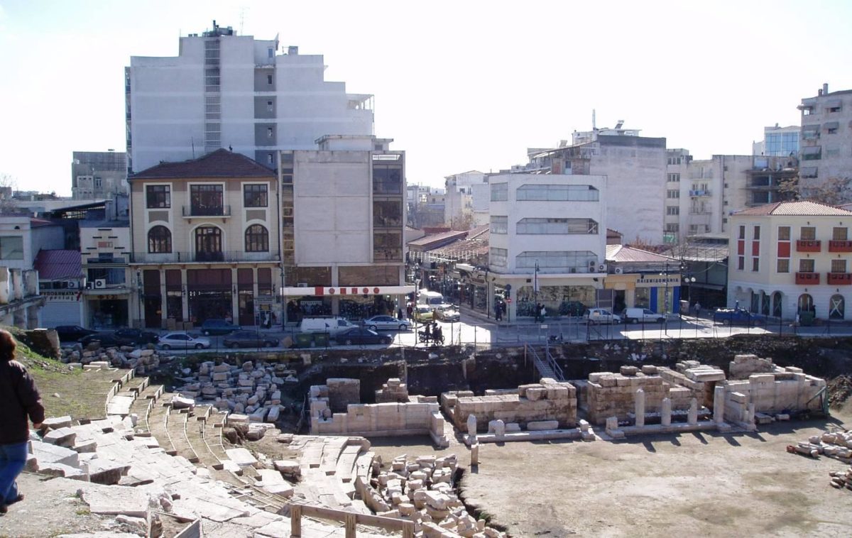 Ψήφισμα για τη μη κατεδάφιση του ιστορικού πυρήνα της πόλης γύρω από το Α΄ Αρχαίο Θέατρο Λάρισας